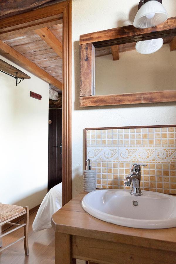 La Rosa Del Agua Bed & Breakfast El Acebo de San Miguel Екстериор снимка